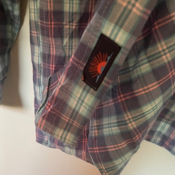Faherty Plaid Button-Up Shirt - Picture 4 of 5